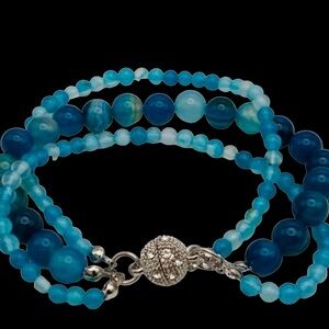 MAGNETIC CLASP Teal Blue Agate Bracelet